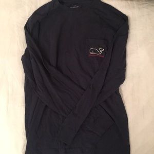 Vineyard vines blue shirt.